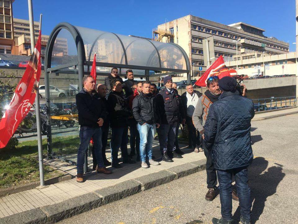 LICENZIAMENTI – Agitazione al Policlinico di Messina