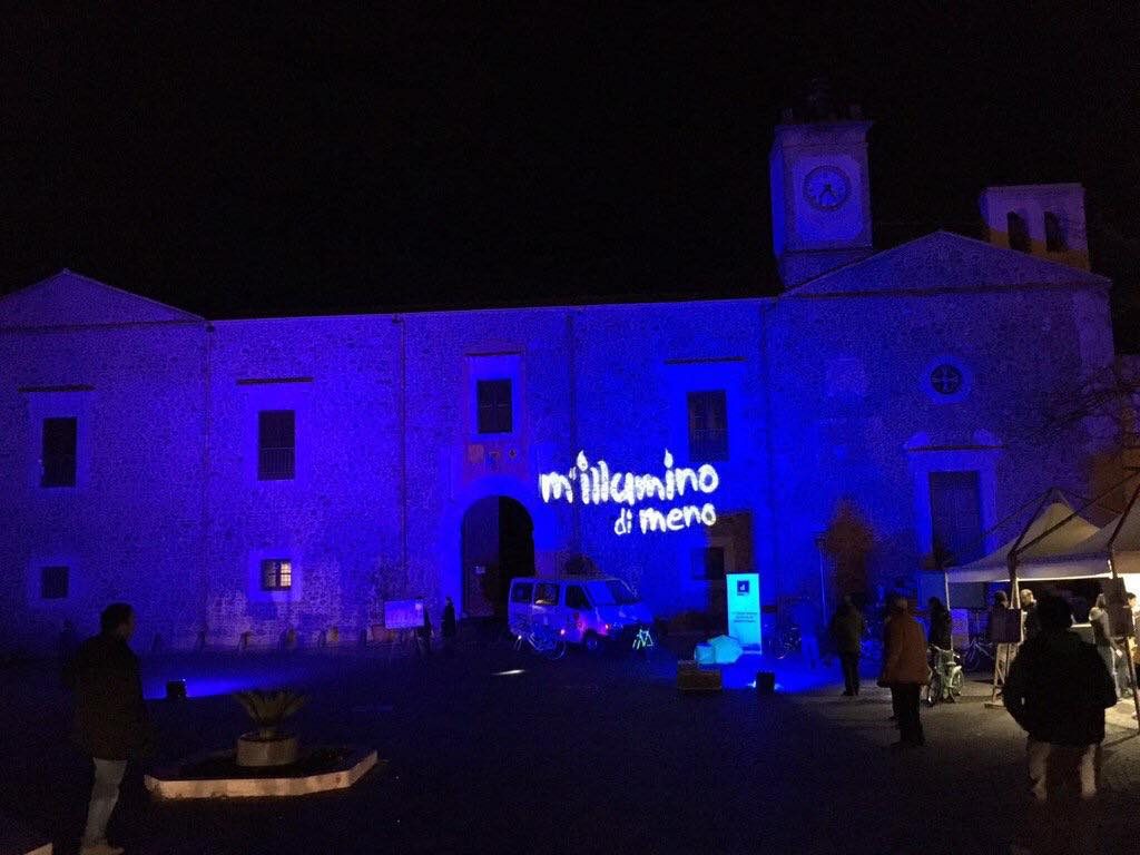 M’ILLUMINO DI MENO – A Sant’Agata Militello è: Una corsa insieme fino alla luna