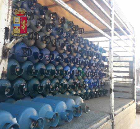 MILAZZO – Trasporta bombole GPL senza i requisiti di sicurezza