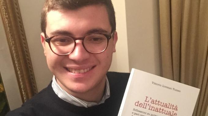VITTORIO LORENZO TUMEO – “L’attualità dell’inattuale”. L’attualità di Eschilo tra politica, immigrazione e pari opportunità