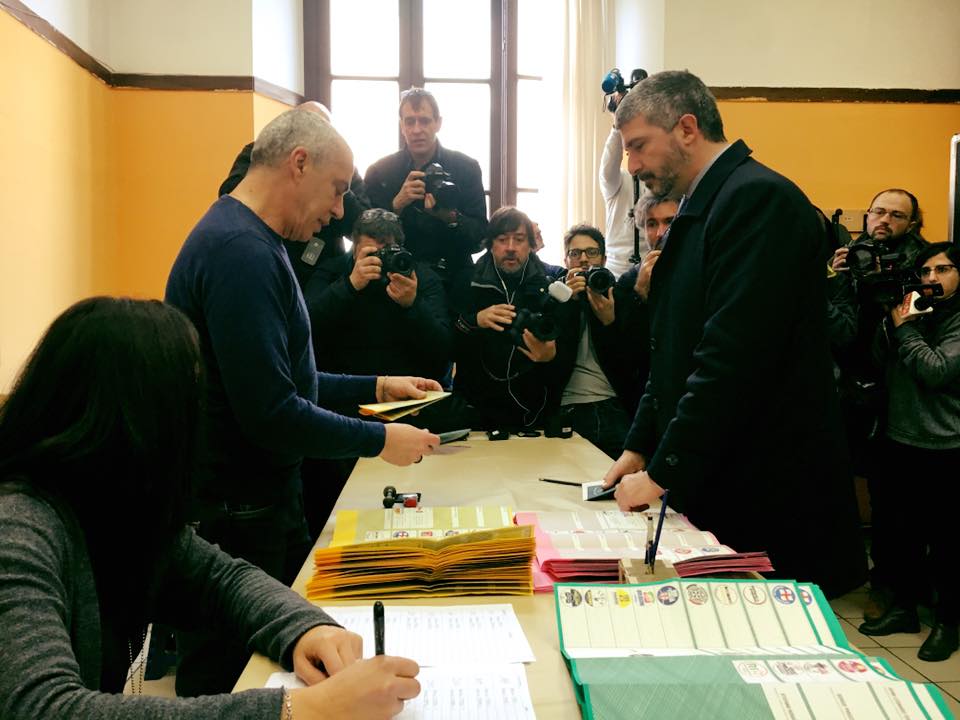 SIMONE DI STEFANO – Trasformare 310.000 italiani da elettori in militanti