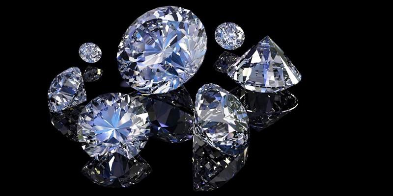CAMERA COMMERCIO – Lunedì “Diamanti in sintesi”