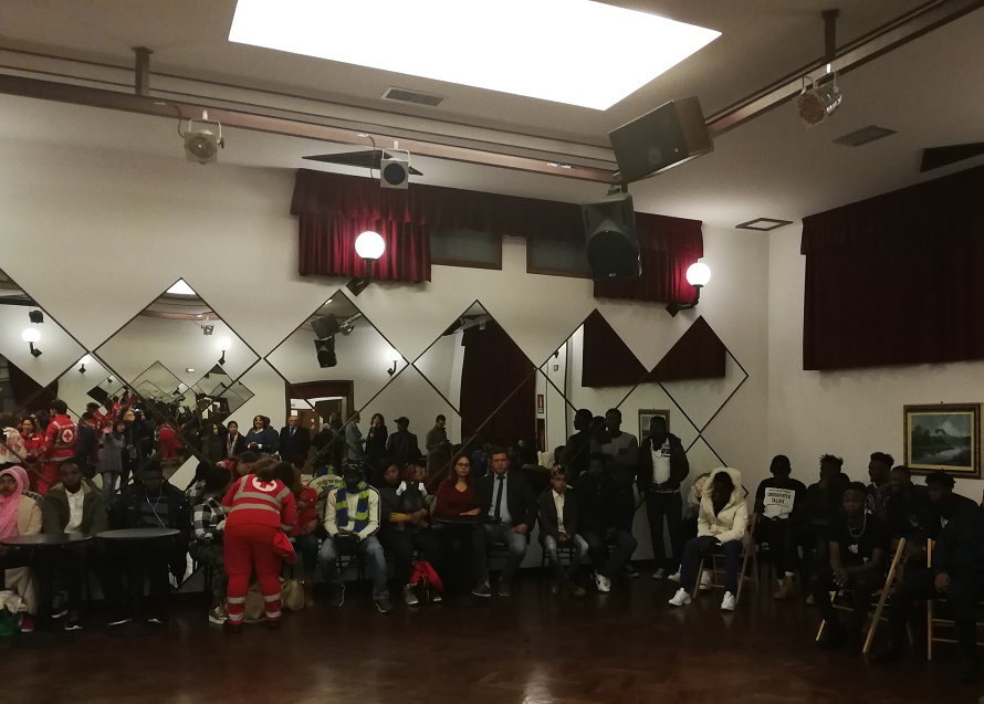 MIGRANTI – Iniziativa con gli ospiti dello Sprar e Cas di Capo d’Orlando: “Una serata da ripetere”