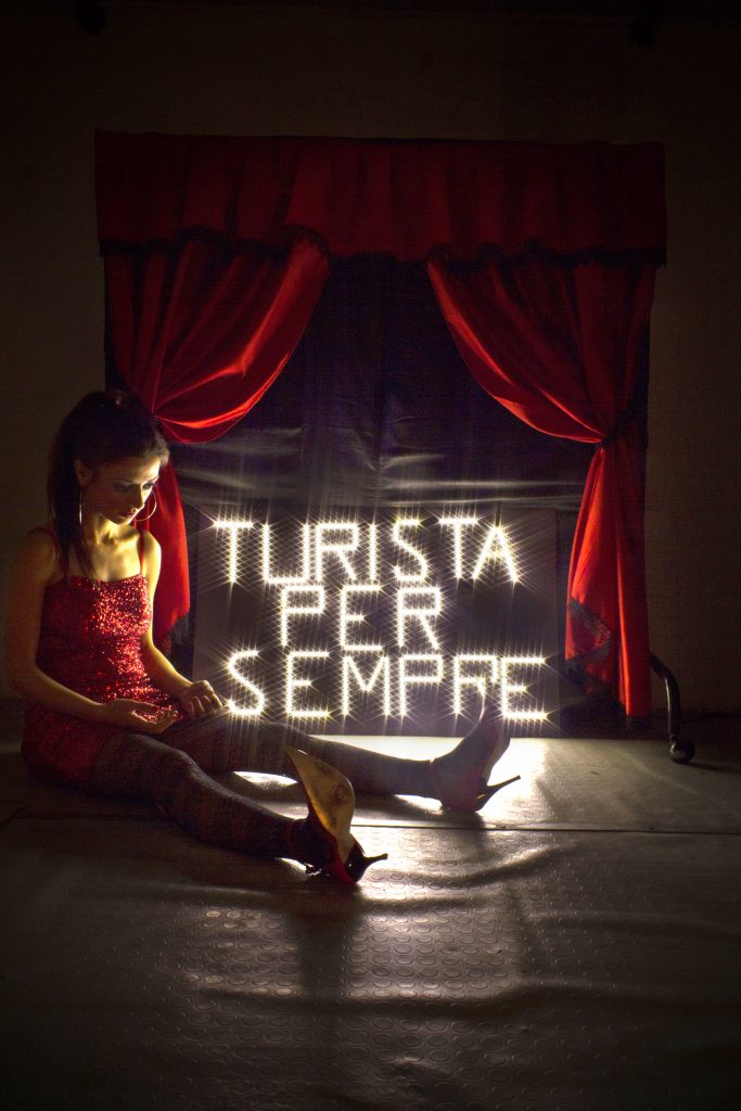TEATRO – Per Laudamo Show-Off ‘Turista per sempre’