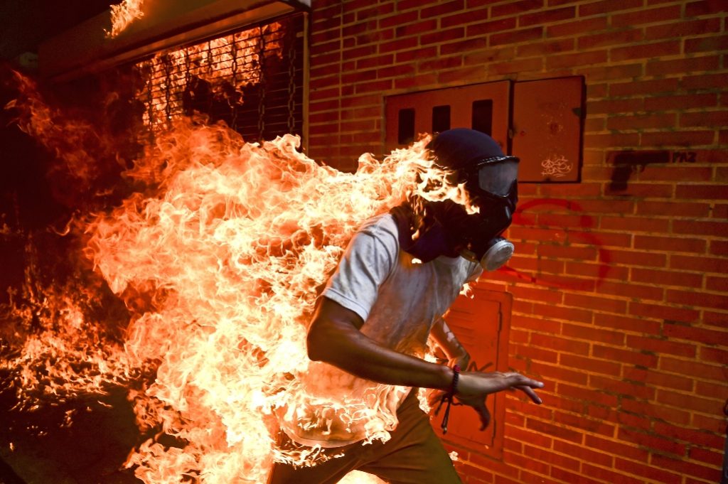 WORLD PRESS PHOTO – Lo scatto dell’anno è di Ronaldo Schemidt