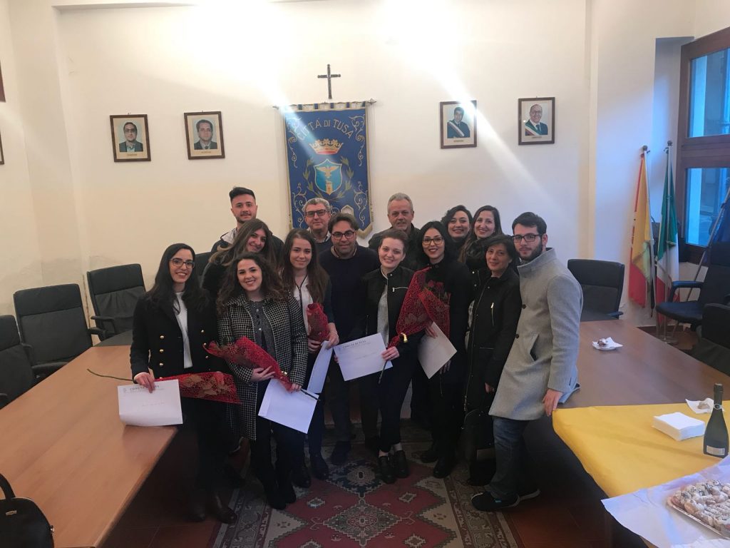 TUSA – Assegnate le borse di studio comunali anno 2017