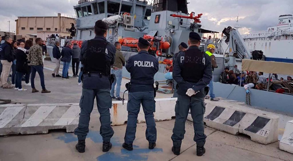 SBARCHI DEL 25 APRILE – Arrestato cittadino tunisino