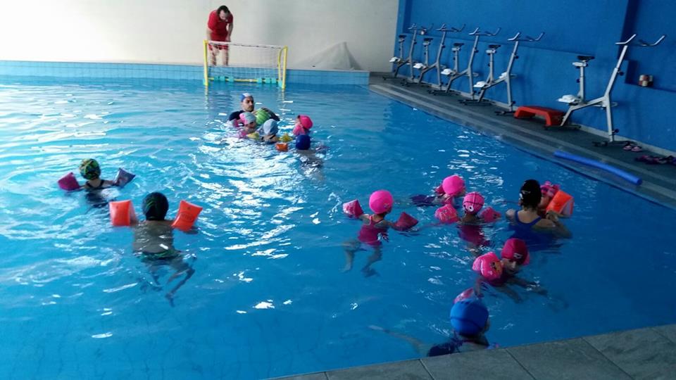 …IN PISCINA – Alla New Olympus riprendono i corsi anche per i più piccoli