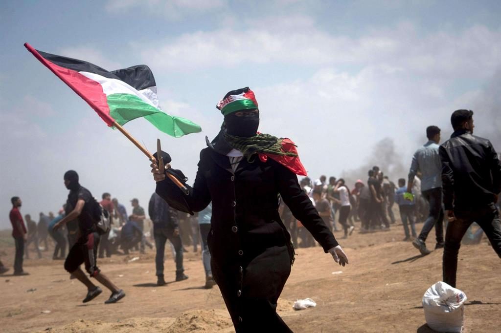 E’ GUERRA NON DICHIARATA – A Gaza oggi almeno 55 palestinesi sono stati uccisi e oltre 2.400 sono stati feriti