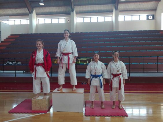 PATTI – Liceo Vittorio Emanuele III, Martina  Cicchirillo raggiunge la finale nazionale di Karate