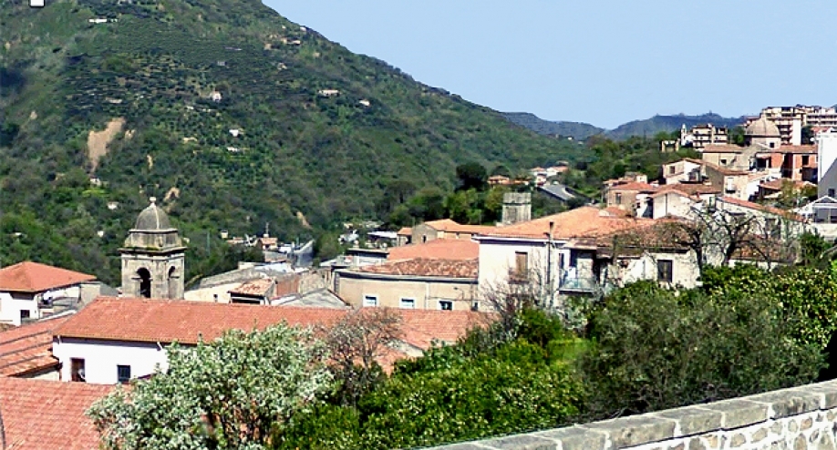 SANT’ANGELO DI BROLO – 99.800,00 euro per l’asilo comunale