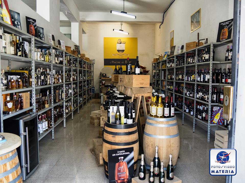 BROLO SPOT IN VETRINA – Monastra … Dal 1970, il piacere del bere