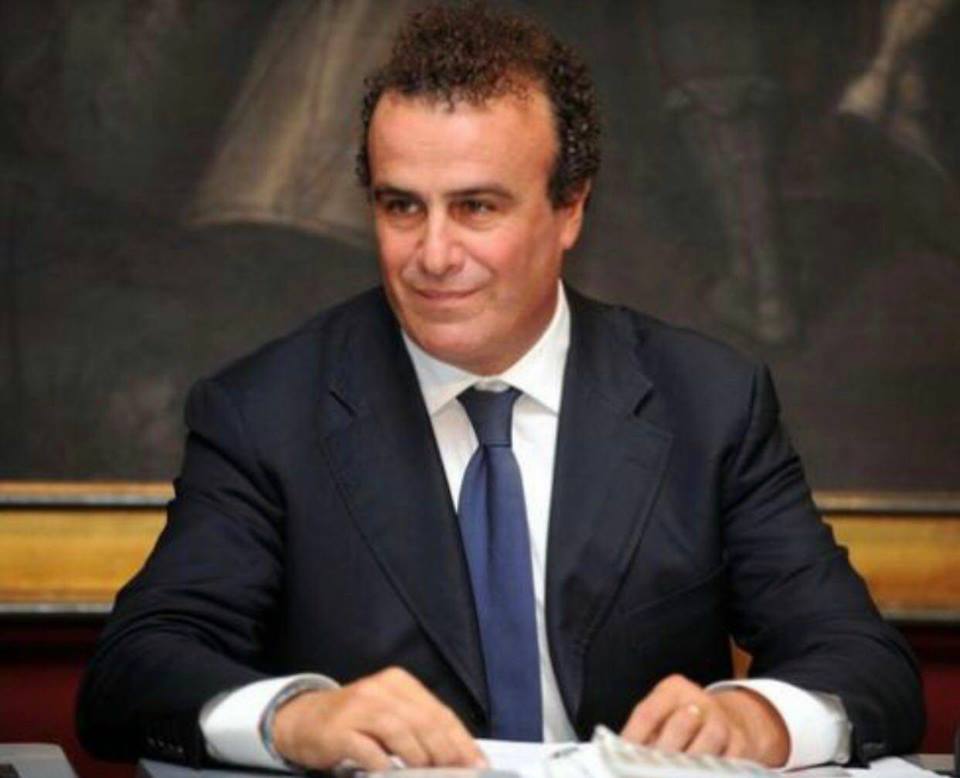 FABIO GRANATA – Una riflessione sulla tendopoli di Cassibile e sui diritti e sui doveri di lavoratori e imprenditori agricoli