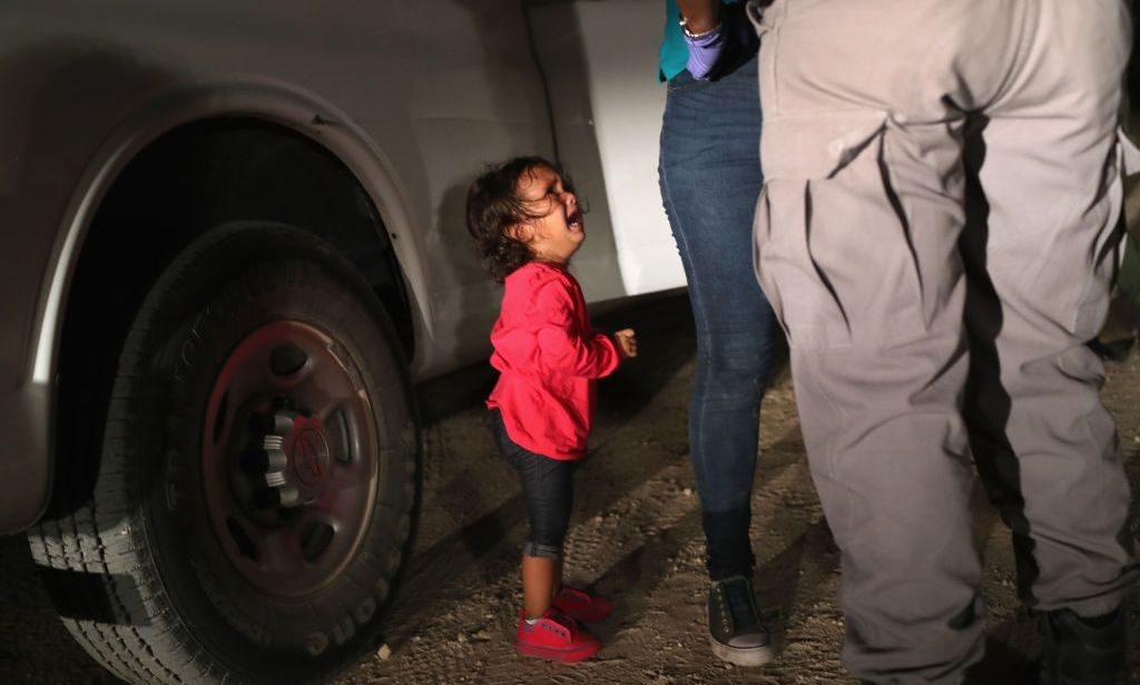 CONFINI  – I Bimbi messicani… senza parole per le foto… ma i loro pianti sconvolgono le menti ed il cuore