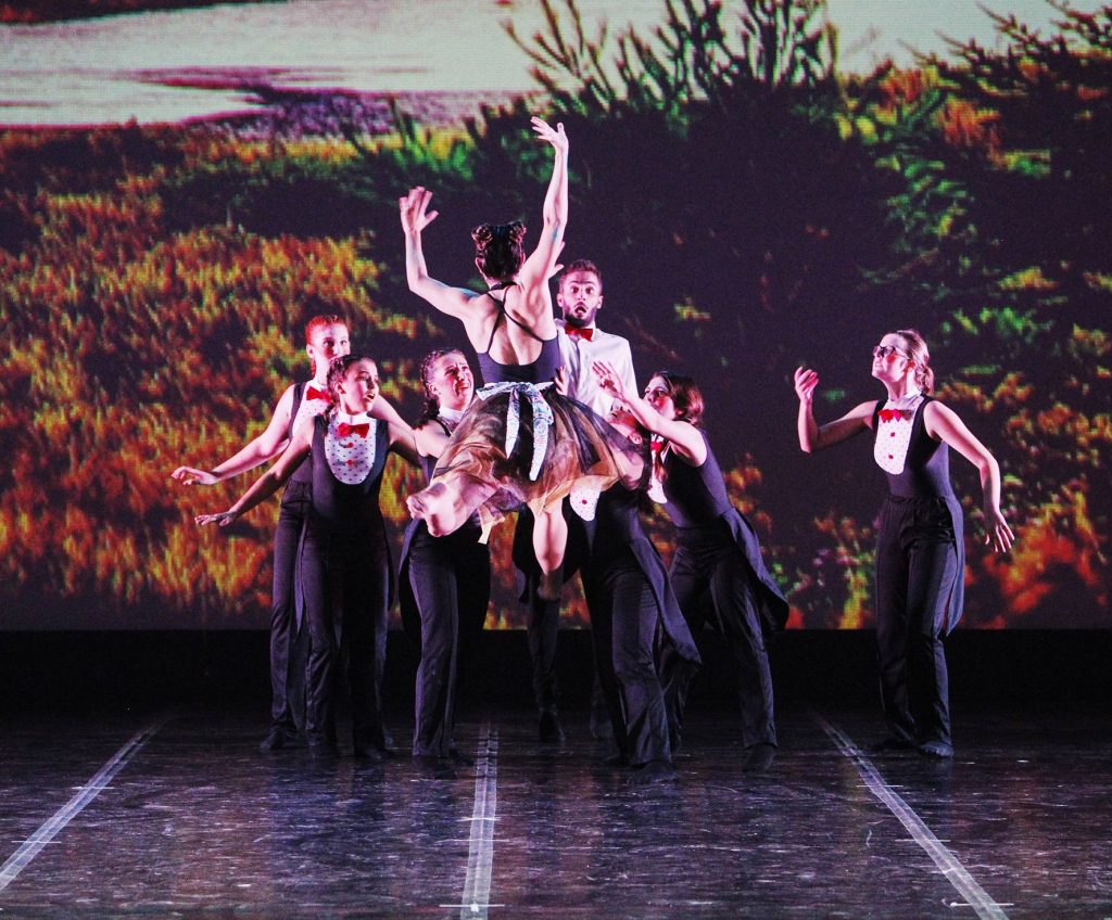 OLTREDANZA – Successo per “Mary Poppins e il Magico Ombrello”