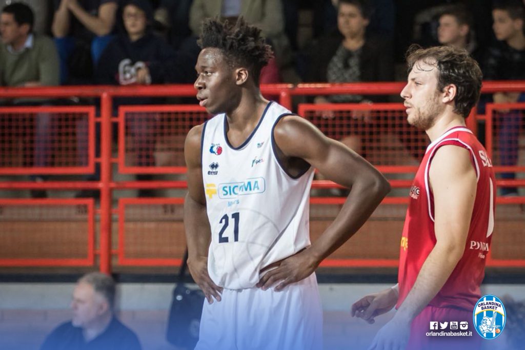 BASKET – Atletismo ed energia: ecco Joseph Mobio
