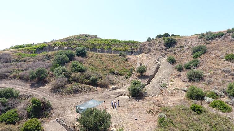 TEATRI RISCOPERTI – Ad Halesa riaffiora un teatro antico di epoca greca ed una nuova zona archeologica