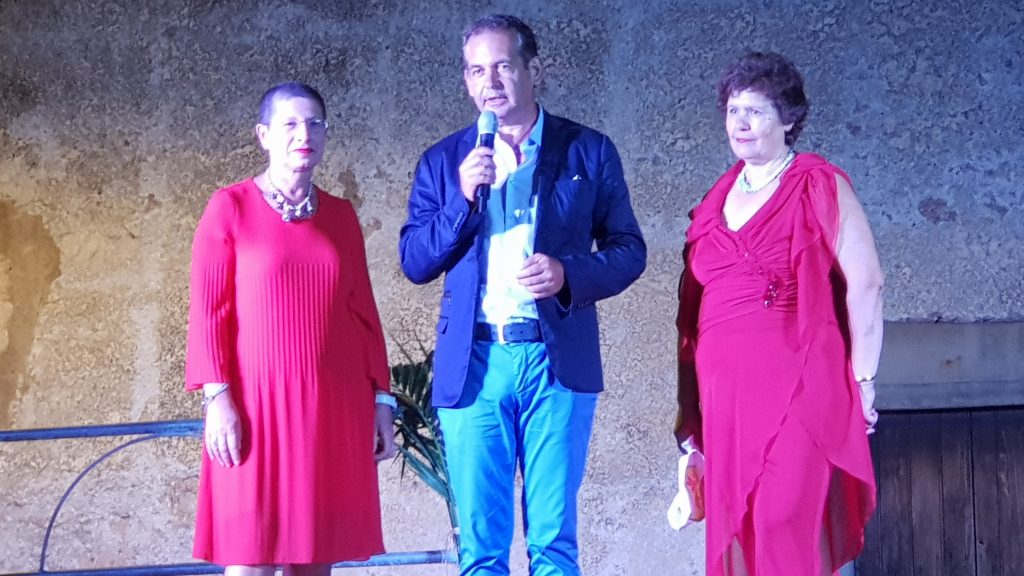 FORZA D’AGRÒ – Premiati i cittadini che “fioriscono” vicoli e case