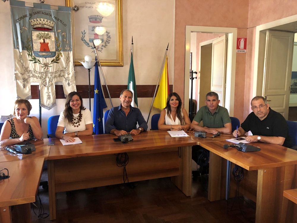 SANT’AGATA MILITELLO – Inizio regolare dell’anno scolastico negli istituti di competenza comunale