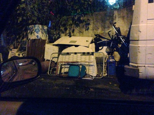 DENUNCE – A Messina, baracche e illegalità: via G. Alessi, la strada depredata!