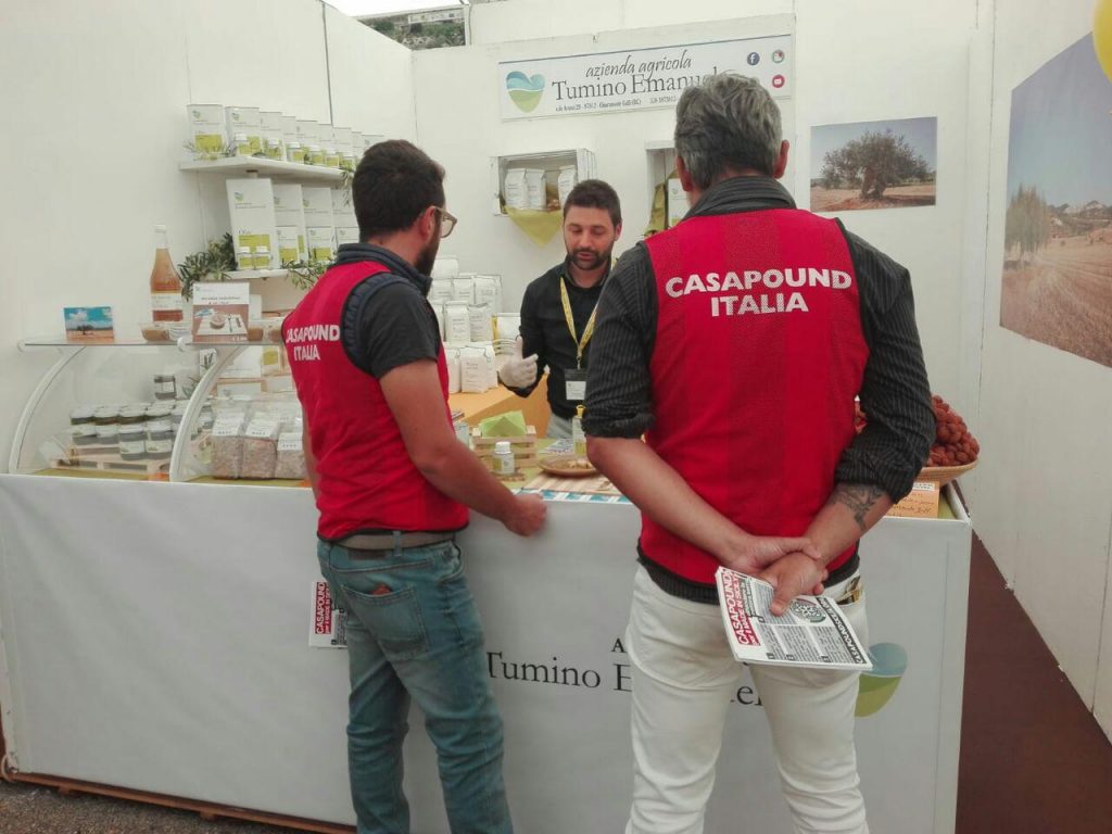 CASAPOUND SICILIA – Blitz alla Fiera Agricola del Mediterraneo: “Rilanciare il Made in Sicily”