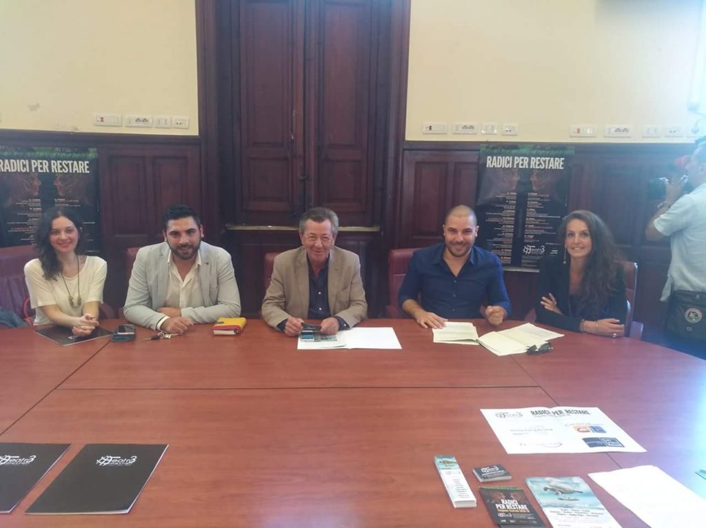 TEATRO – Presentata “Radici per restare”, la nuova stagione del Teatro dei 3 Mestieri