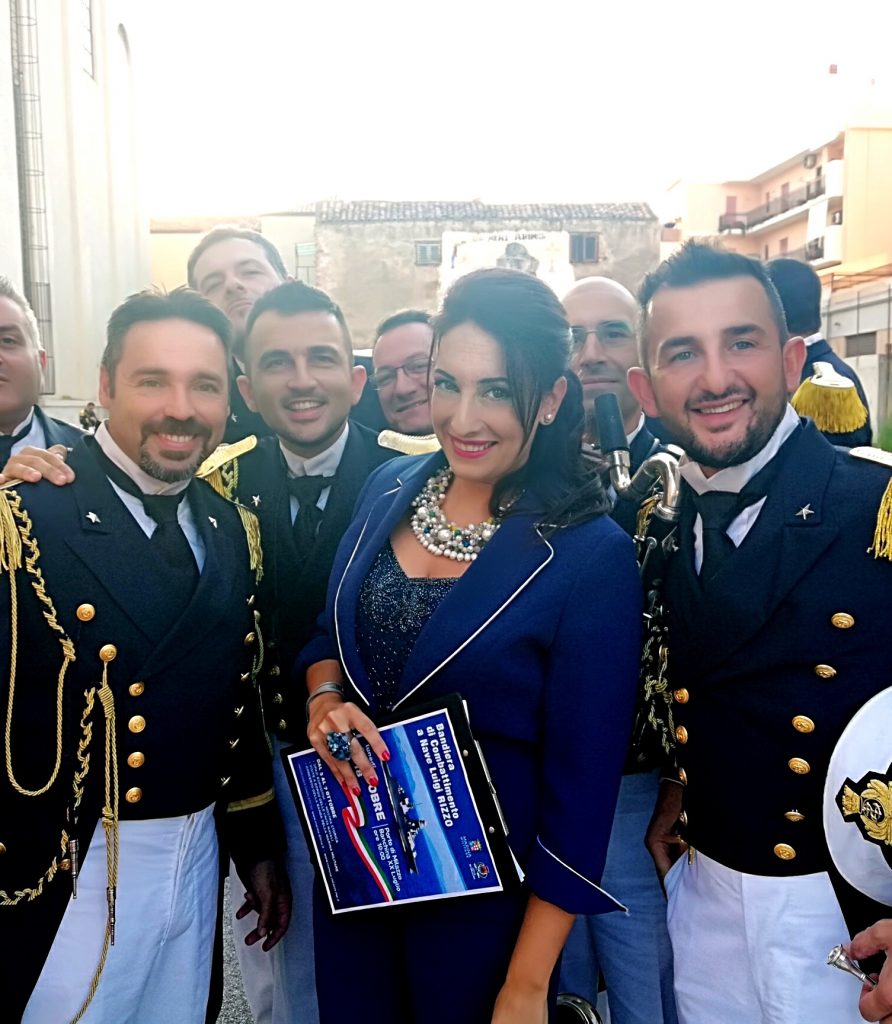MILAZZO – La banda musicale della Marina Militare conquista piazza Duomo