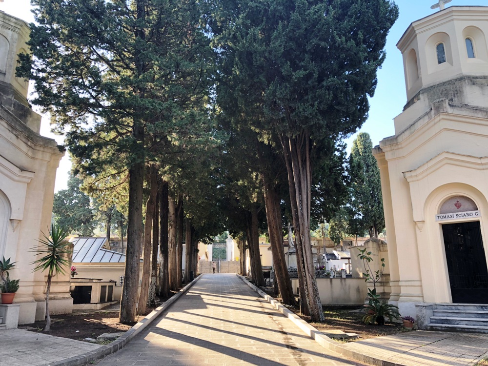 SANT’AGATA MILITELLO – Privatizzazione cimitero, minoranza consiliare presenta esposto in Procura