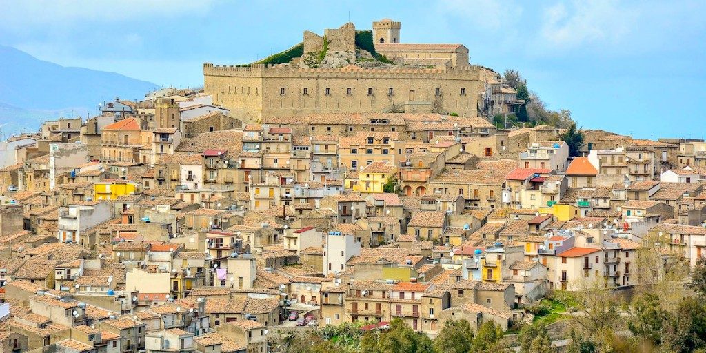 MONTALBANO ELICONA – Partita la votazione per il Borgo dei Borghi