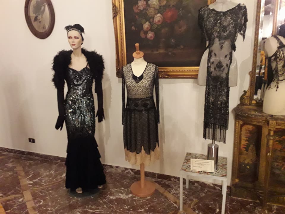 MUSEO DELLA COSTUME E DELLA MODA – Da Mirto in giro per l’Isola la creatività sartoriale siciliana