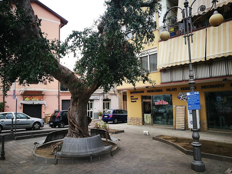 RIQUALIFICAZIONE URBANA – A Brolo piazza Roma e piazza Mirenda rifanno il look