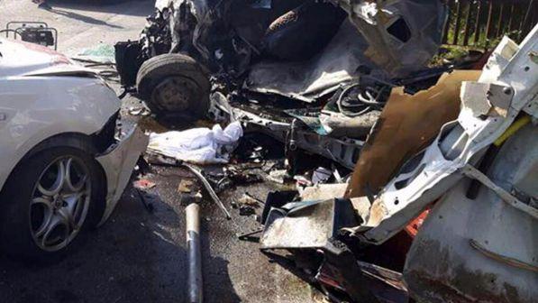 3 MORTI – Gravissimo incidente sulla A18