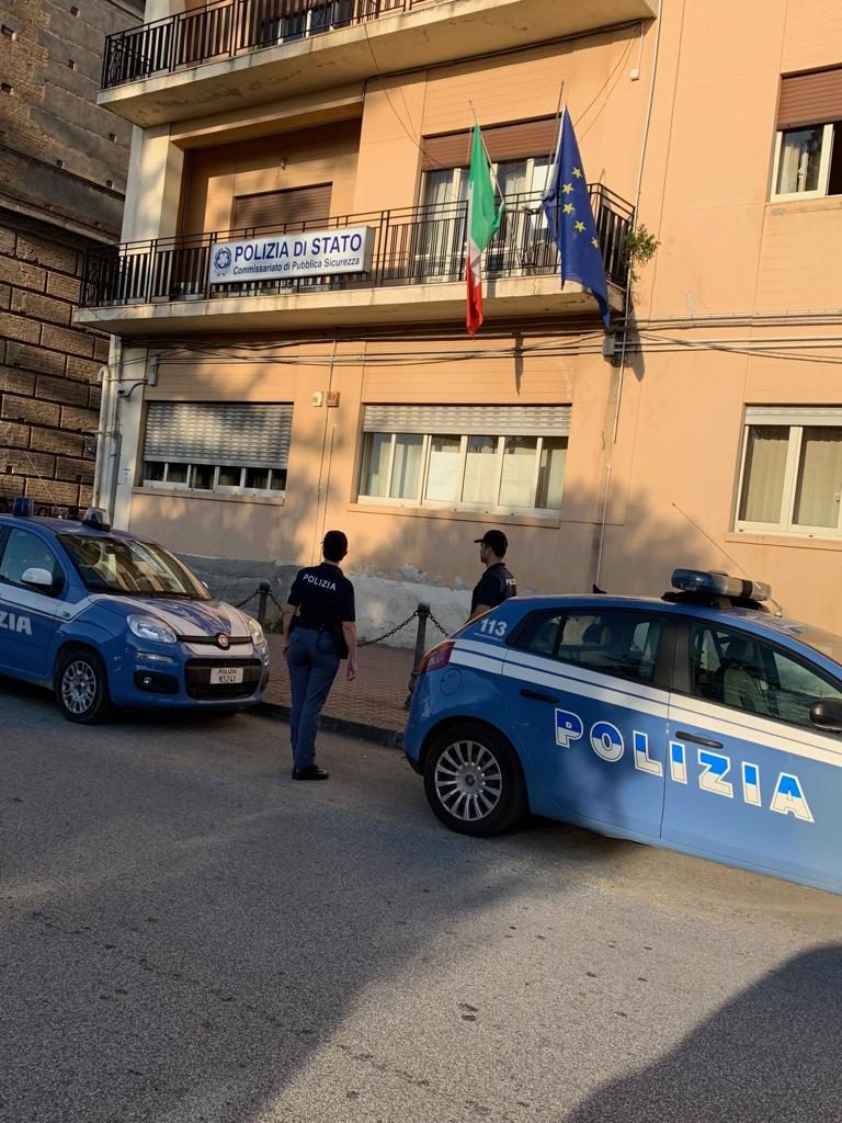 MILAZZO. La Polizia di Stato esegue misura cautelare in carcere a carico di un diciannovenne per maltrattamenti nei confronti della compagna