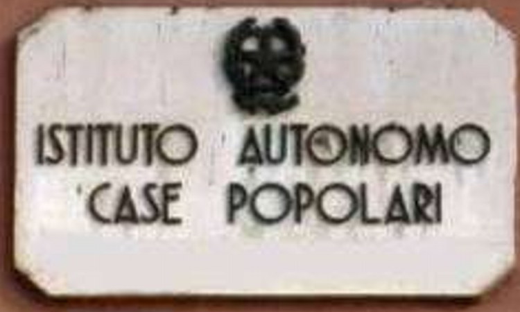 CAPO D’ORLANDO – Alloggi IACP di Edilizia Residenziale Pubblica occupati, regolarizzazione entro il 30 aprile