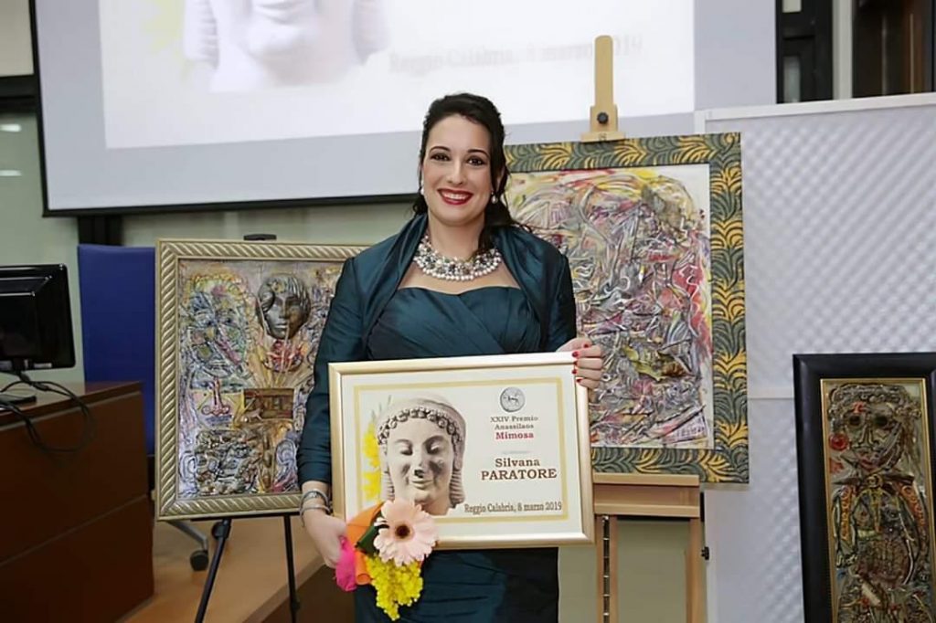 PREMIO ANASSILAOS – Partecipatissima la cerimonia di consegna del premio Anassilaos Mimosa 2019