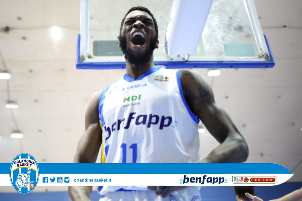 BASKET – Primo posto per la Benfapp Capo d’Orlando, sconfitta la Leonis Roma