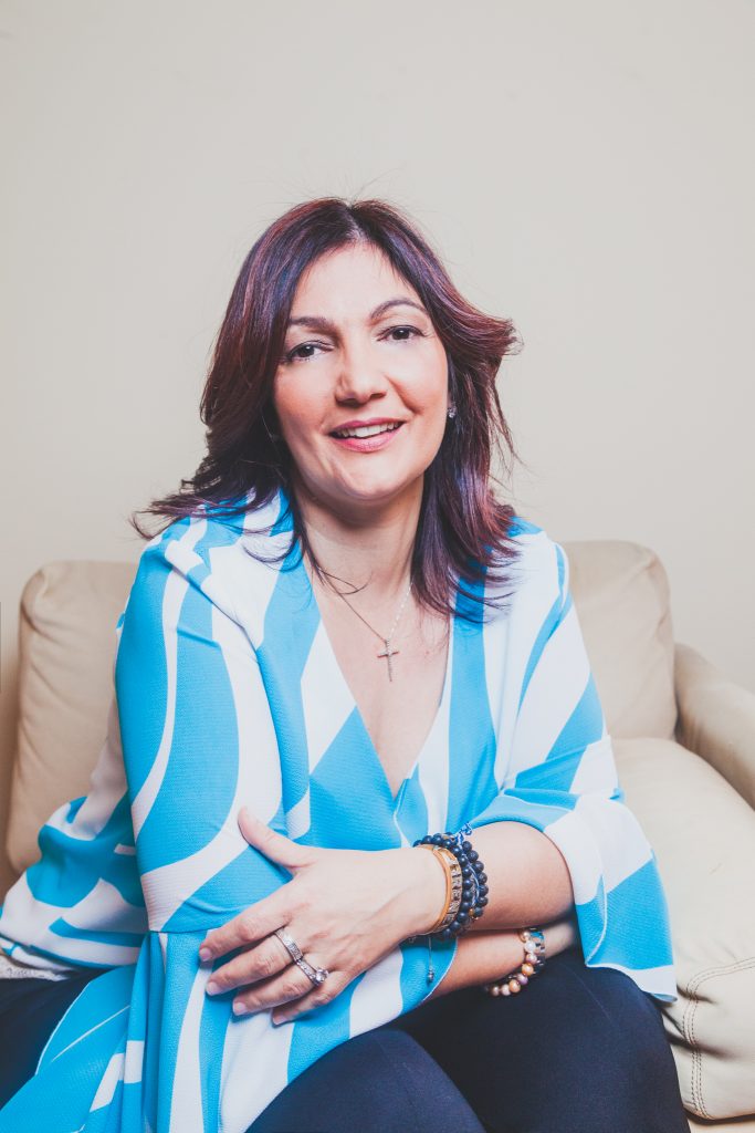 IRENE RICCIARDELLO – Squadra unita; mentre denuncia i tentativi di “scippi” di candidati