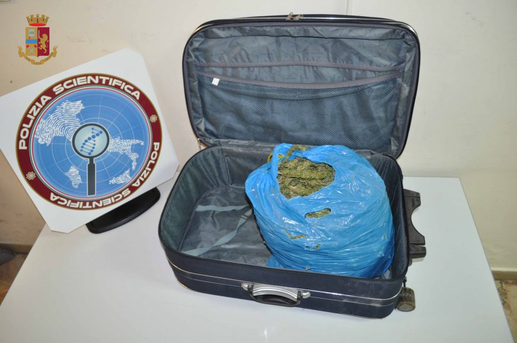 MESSINA – Arrestato pusher. Sequestrata marijuana agli imbarcaderi della rada San Francesco