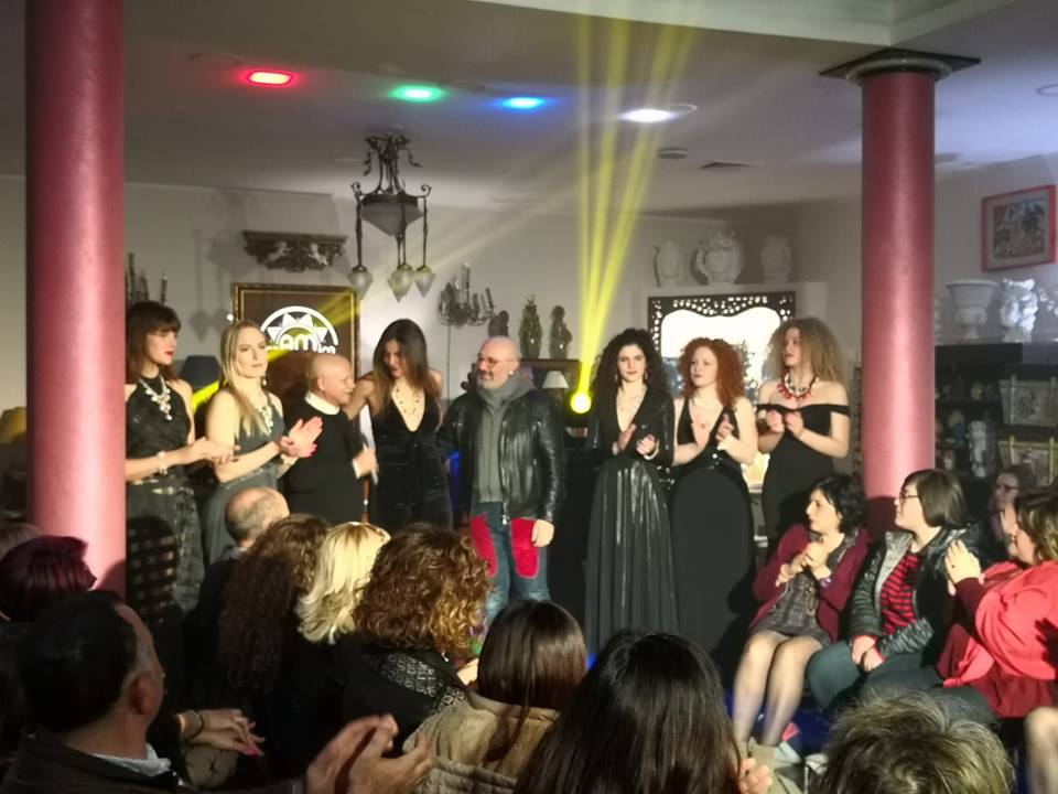 CERAMICA RETRO’ – Ieri a Brolo il suo “primo” fashion day