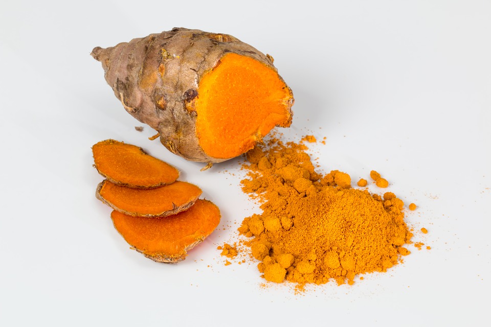 INTEGRATORI – Curcuma, Ministero Salute: In via precauzionale sospendere temporaneamente il consumo