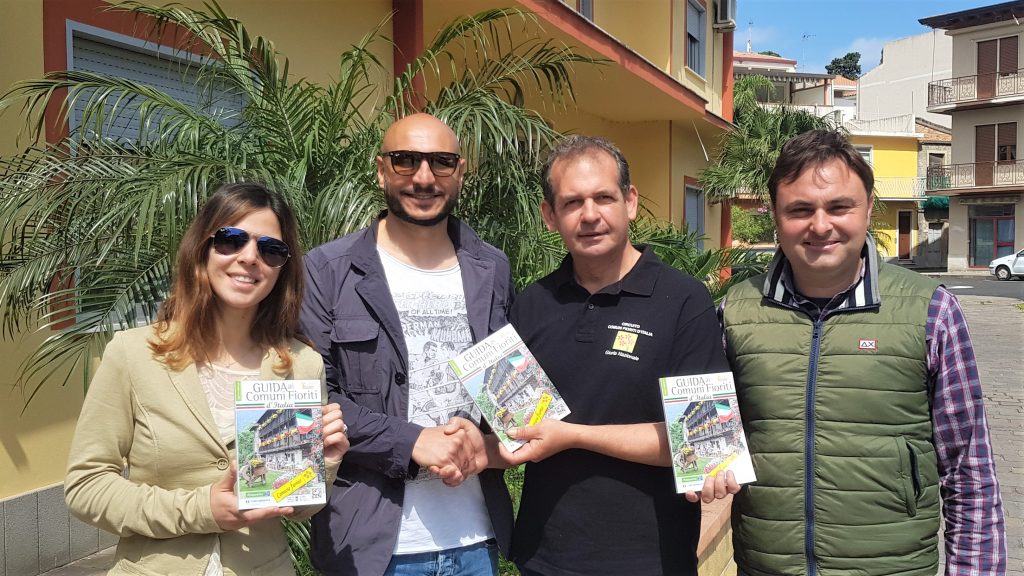 COMUNI FIORITI – Oliveri nella guida nazionale