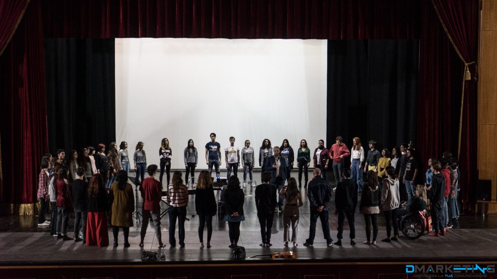 TEATRO – Un “D’Artagnan” contro la violenza lo spettacolo di produzione del Mandanici