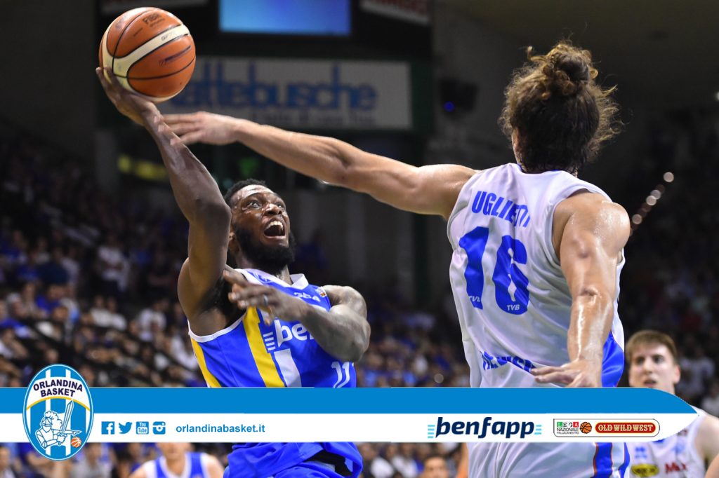 BASKET – L’Orlandina cade nuovamente al PalaVerde, Treviso si porta sul 2-0