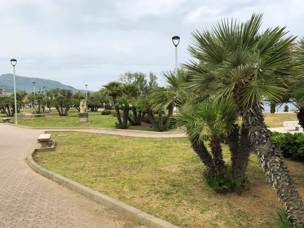 SANT’AGATA MILITELLO – Eseguita la pulizia di ville e verde pubblico