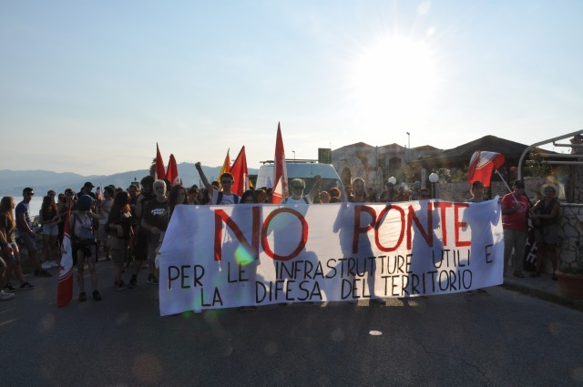 MESSINA – Il ritorno dei movimenti in piazza contro il Ponte sullo Stretto