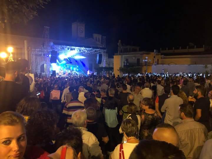 SANT’AGATA MILITELLO – Bevande in vetro, divieto limitato a eventi e manifestazioni