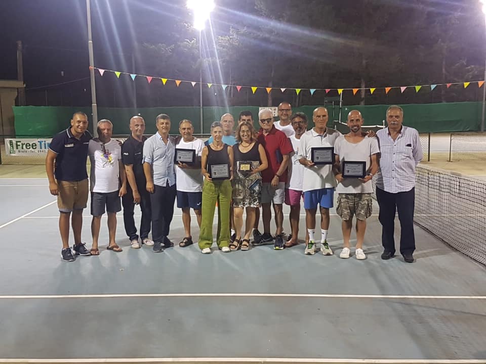 CAMPIONATI SICILIANI VETERANI – Un successo quello del 2019, organizzato dal Circolo Tennis di Brolo