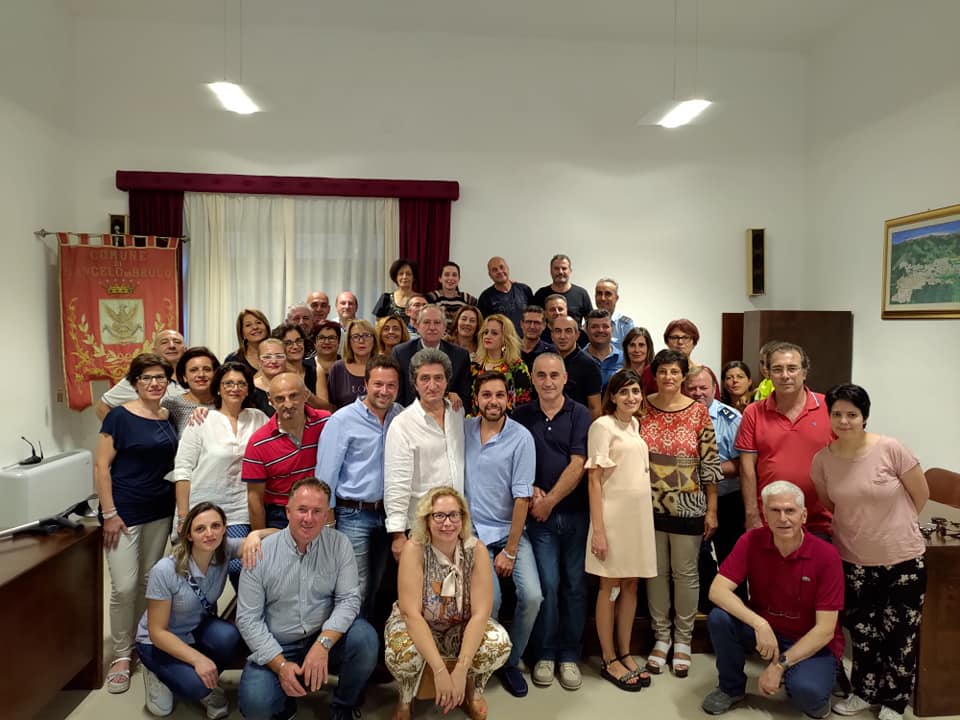 SANT’ANGELO DI BROLO – Fine di un’odissea lunga 30 anni. Stabilizzati 36 precari