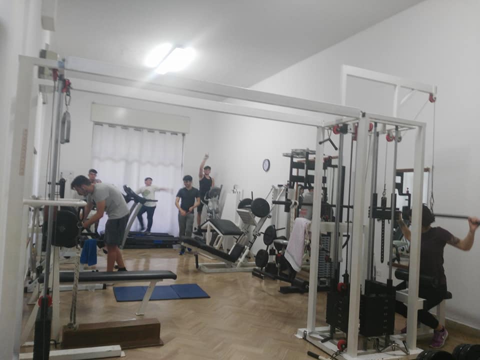 RIPRESE ATLETICHE – In palestra dopo le ferie. I consigli della  Fit For Life di Brolo