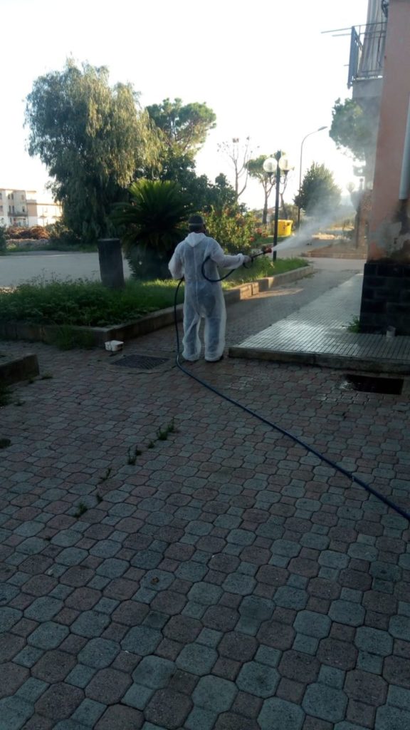 SANT’AGATA MILITELLO – Effettuata la bonifica dalle zecche a Terreforti